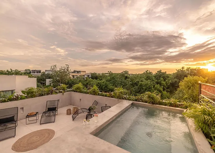 Charlotte * Tulum